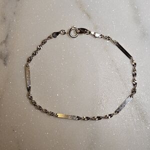 Elegant Silver-Tone Twisted Link Bracelet
